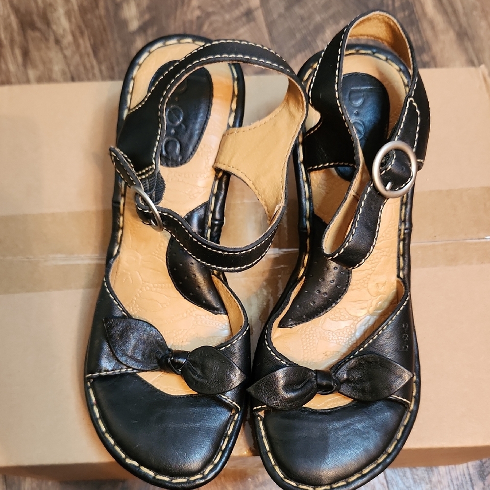 boc Black Leather Sandals with Bow Detail